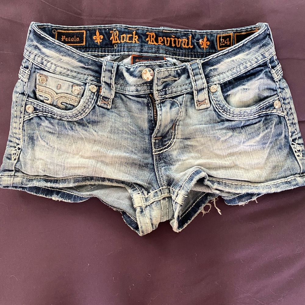 Rock revival shorts size 24